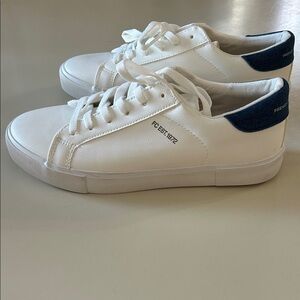 White and Blue women’s 11 white leather Sneakers 10